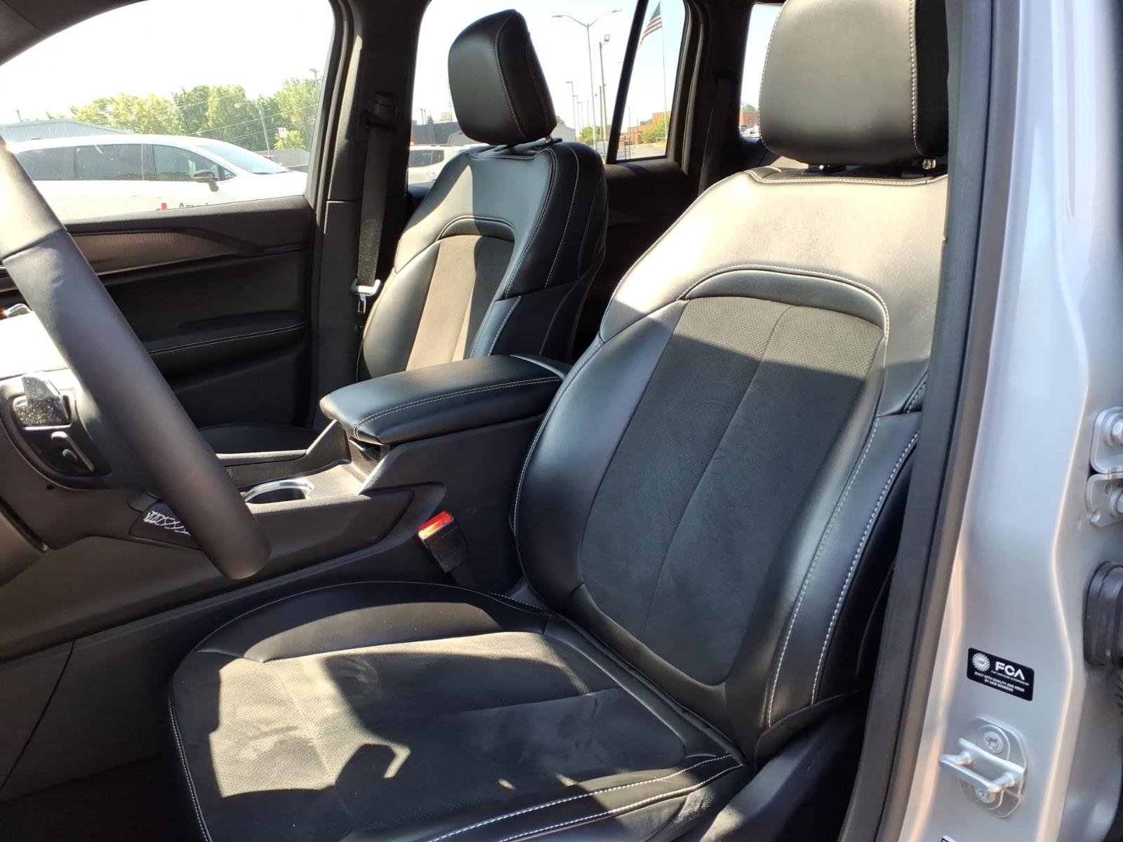 Used 2024 Silver Jeep Altitude X image 14