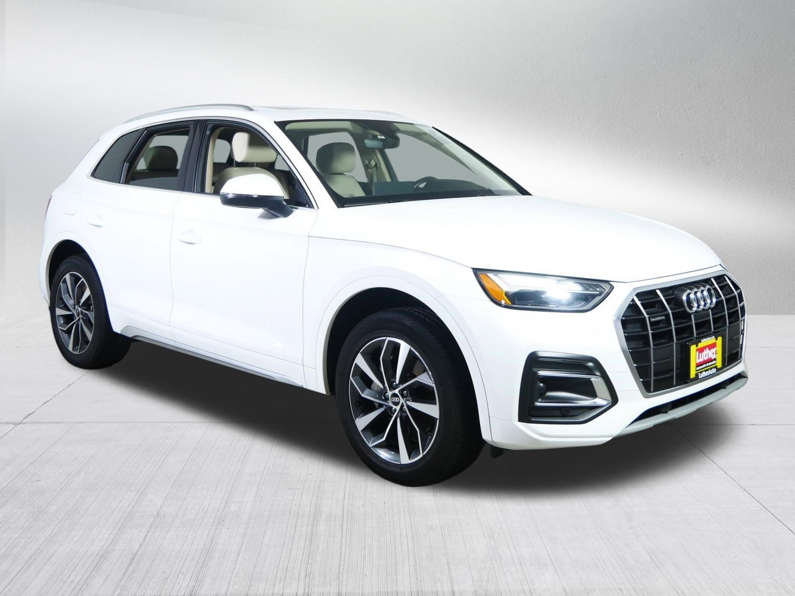 2021 Audi Q5 45 Premium Plus's photo