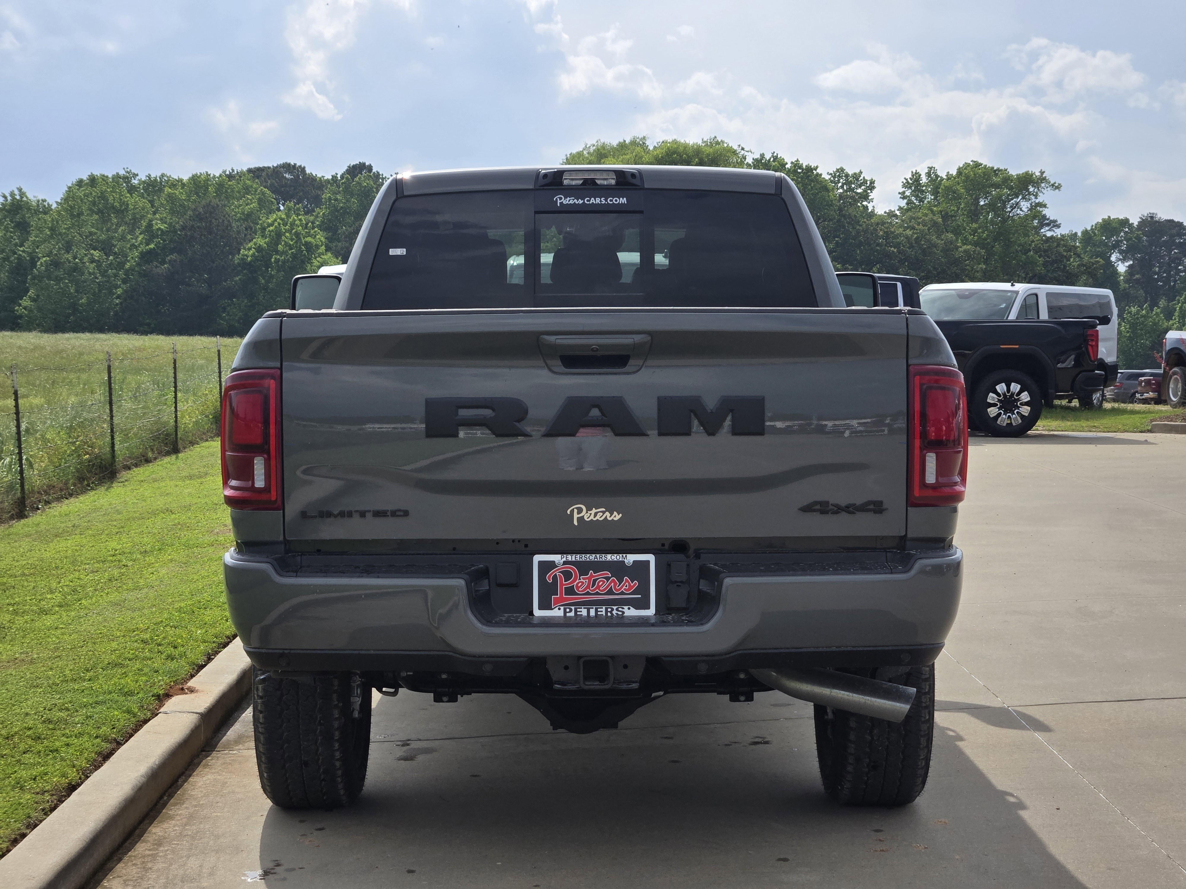 New 2026 Ceramic Gray Clearcoat Ram Limited image 4