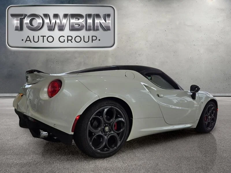 Used 2015 White Alfa Romeo 2DR CPE image 4