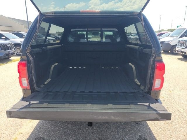 Used 2018 Black Chevrolet LTZ image 27