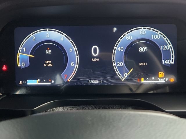 Used 2025  Jeep Laredo image 39