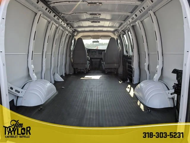 2025 Chevrolet Express Cargo Work Van - Photo 19