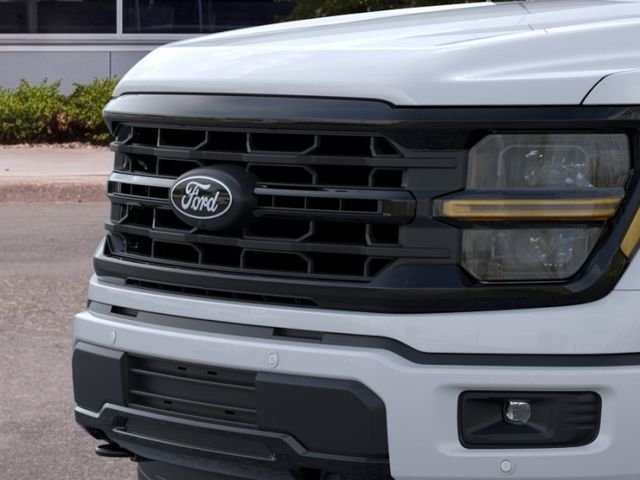 New 2026 Oxford White Ford XLT image 17