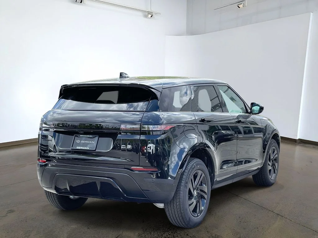 New 2026 Santorini Black Land Rover S image 4