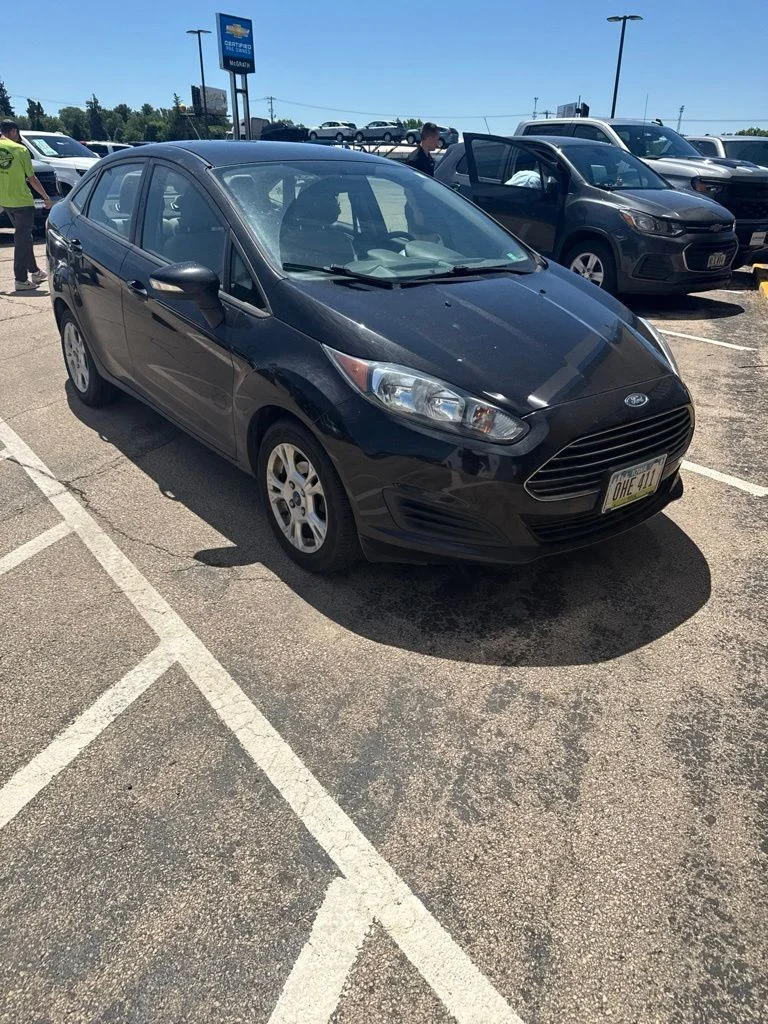 Used 2014 Black Ford SE image 4