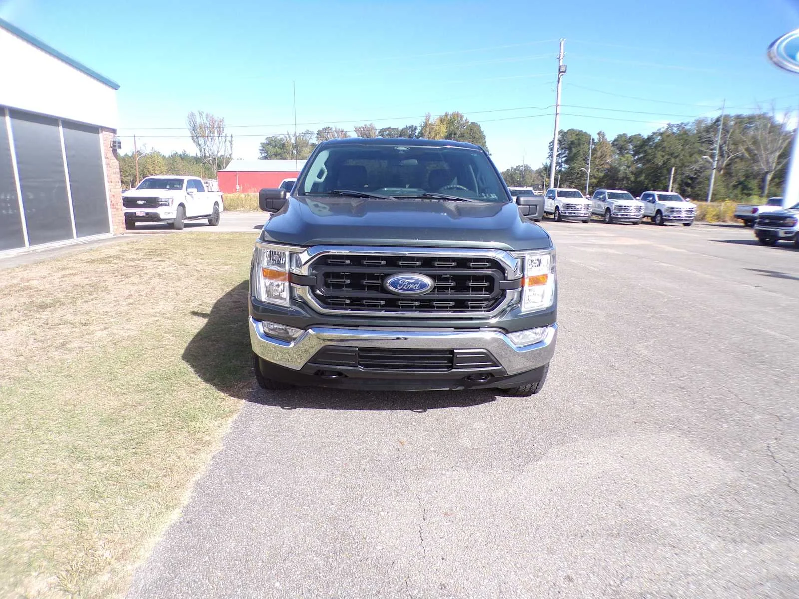 Used 2021 Guard Metallic Ford XLT image 2