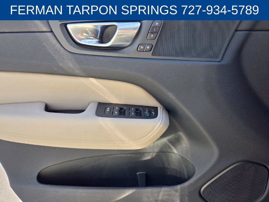 New 2026 Crystal White Volvo Core image 21