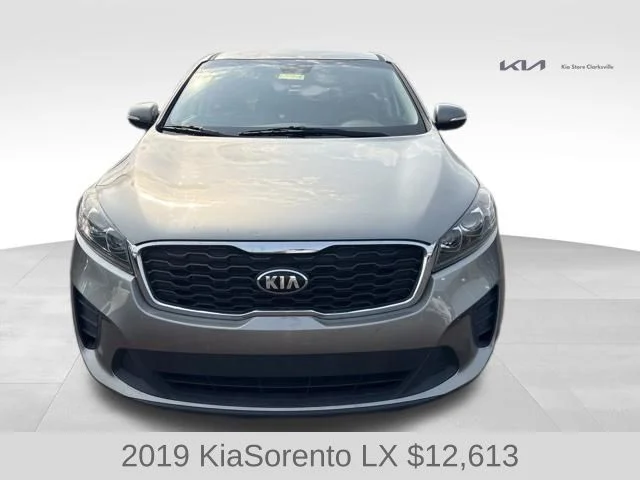Used 2019 Silver Kia LX image 3