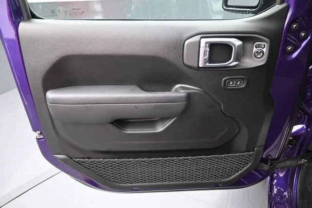 New 2026 Reign Exterior Paint Jeep Sport S image 15