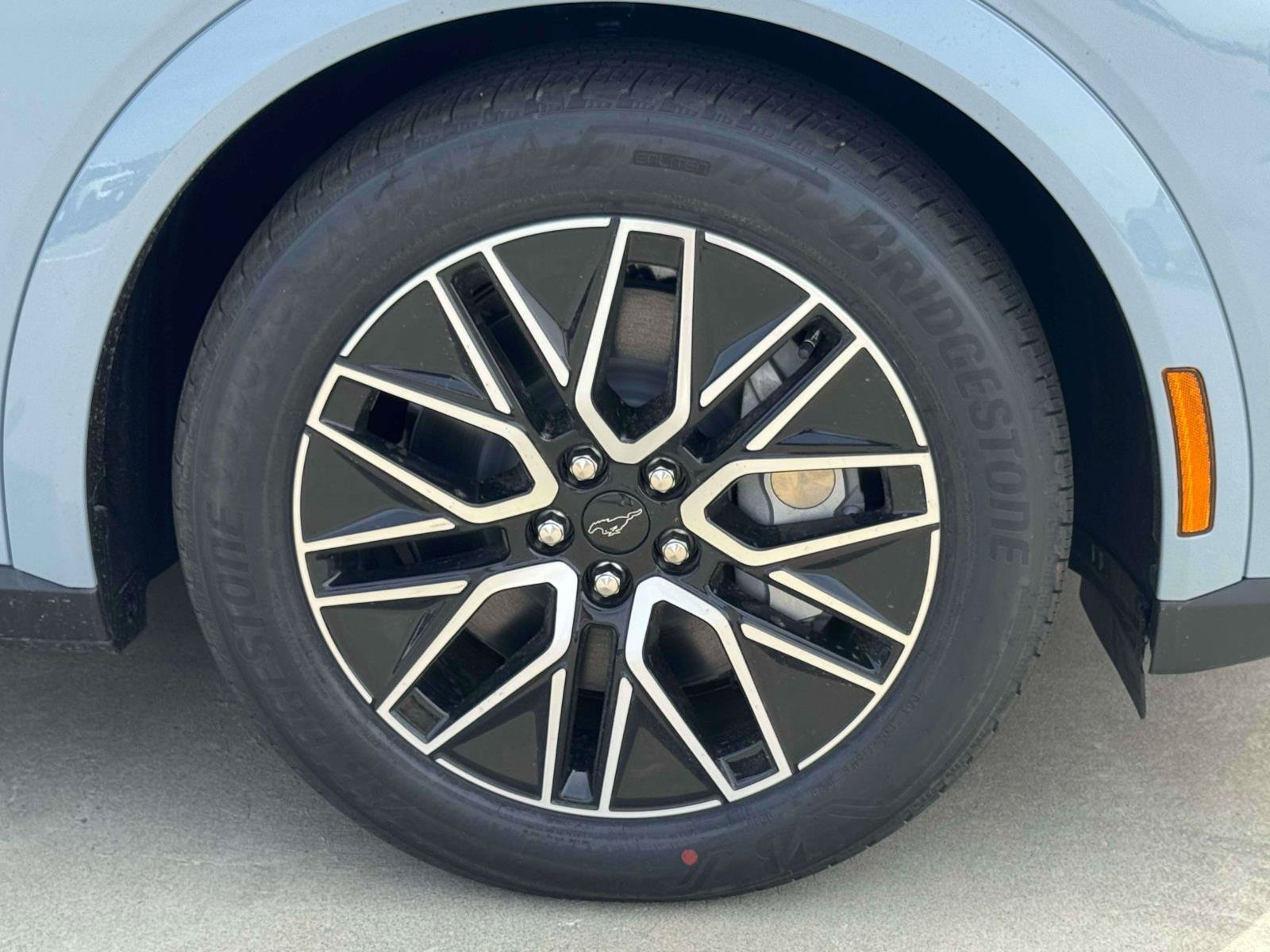New 2026 Glacier Gray Metallic Tri-coat Ford Premium image 6