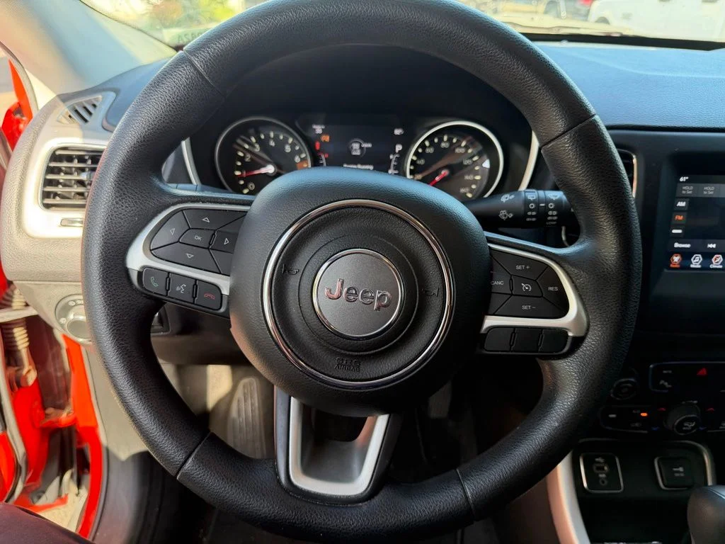 Used 2018 Orange Jeep Sport image 20
