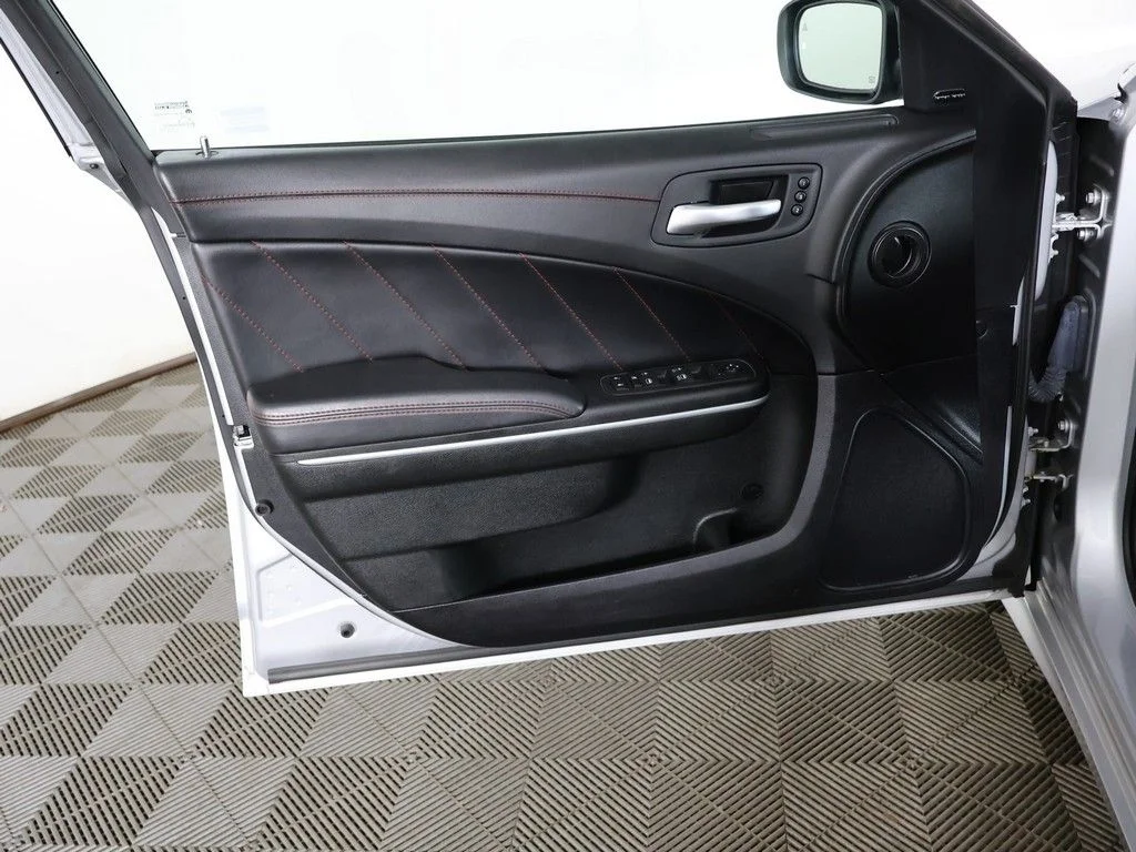 Used 2023 Silver Dodge R/T Scat Pack Widebody image 21