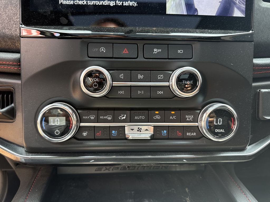 Used 2022 Silver Ford Limited image 23
