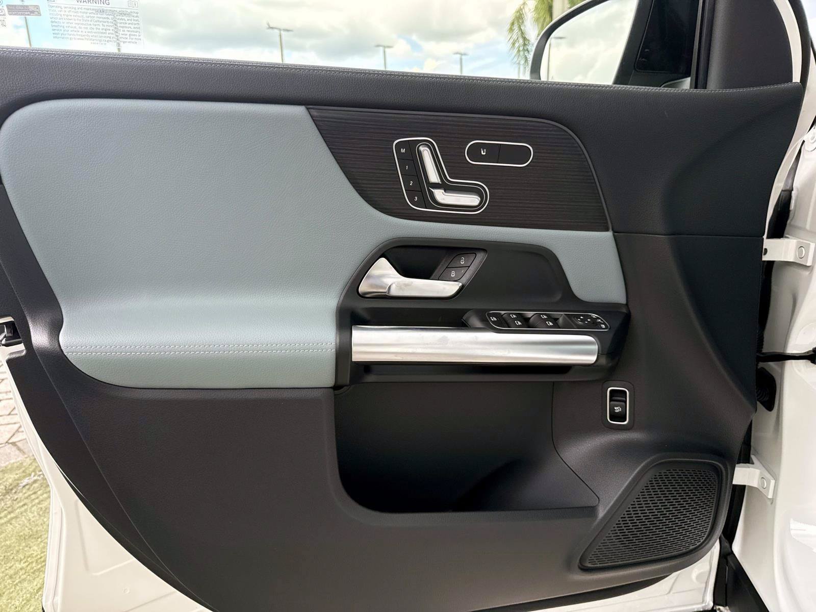 New 2026 Polar White Mercedes-Benz 250 4MATIC® SUV image 17