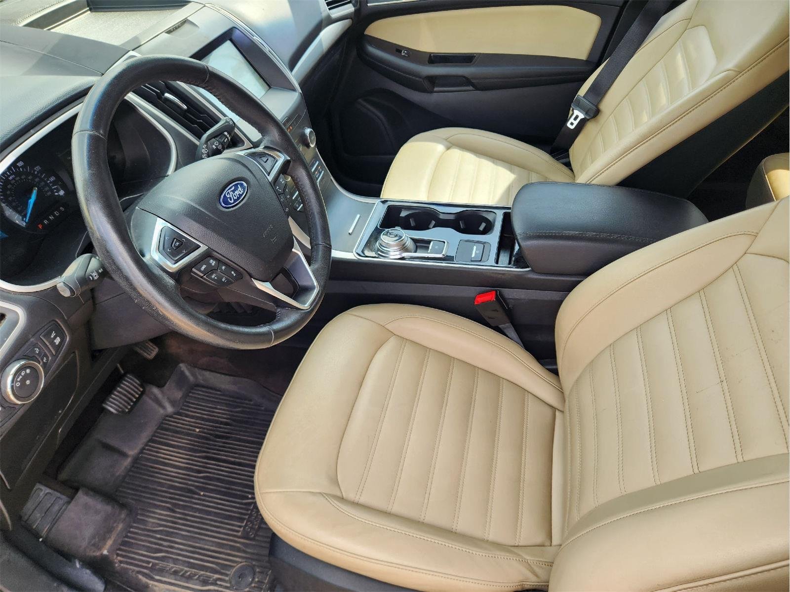 Used 2020 Iconic Silver Ford SEL image 12