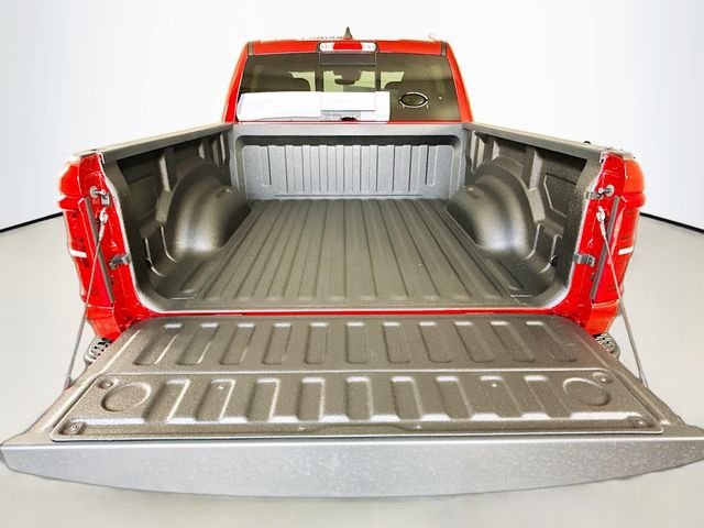 New 2026 Molten Red Pearl-Coat Exterior Paint RAM RHO image 25
