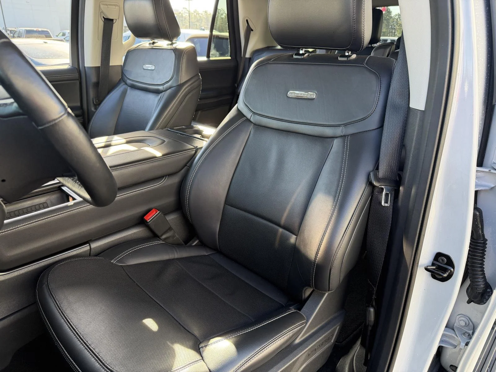 Used 2025 Space Silver Ford Platinum image 17