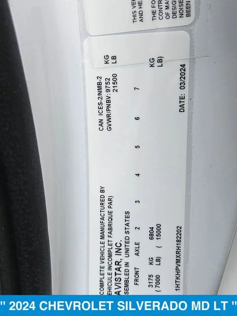 New 2024 Summit White Chevrolet LT image 25
