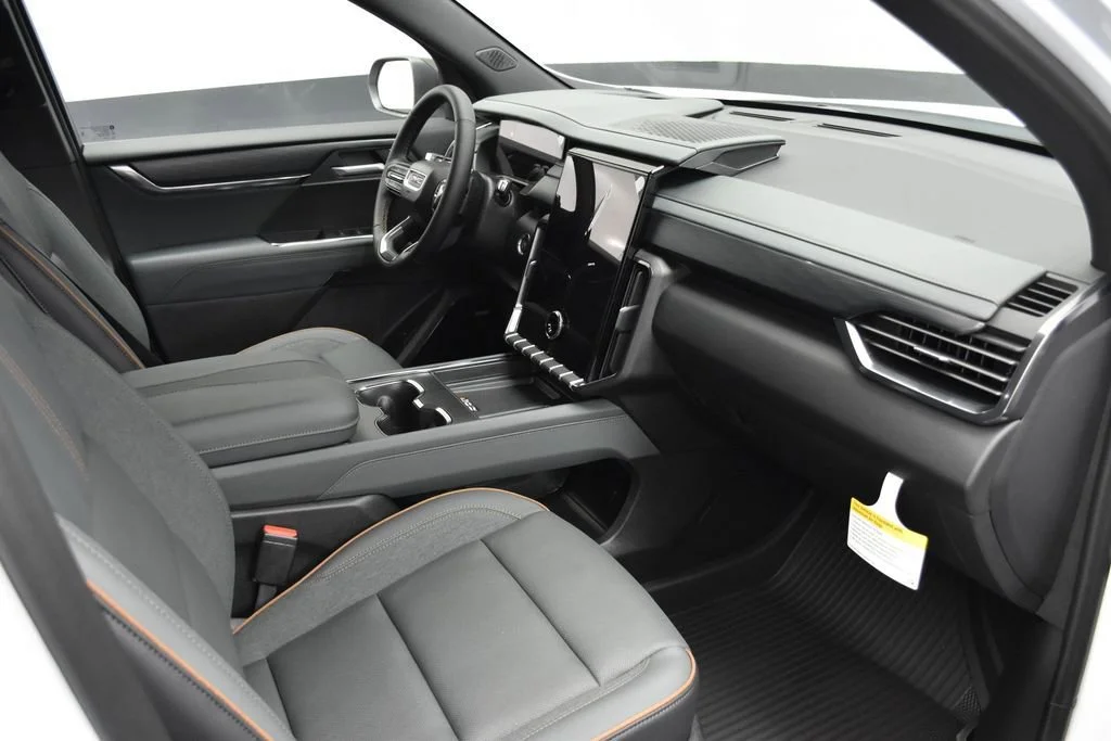 2026 GMC Acadia AT4 - Photo 42
