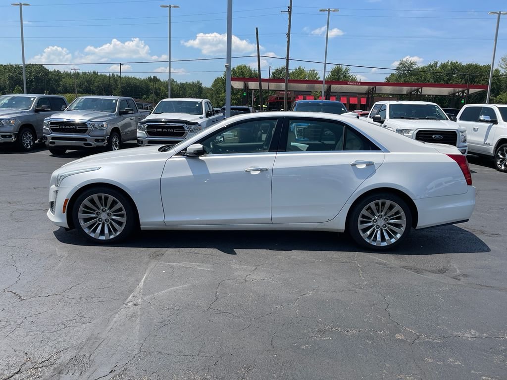 Used 2018 Crystal White Tricoat Cadillac 3.6L Luxury image 5