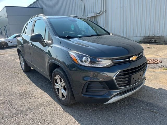 Used 2018 Nightfall Gray Chevrolet LT image 3