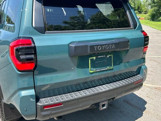 Certified Used 2025  Toyota TRD Off-Road Premium image 13