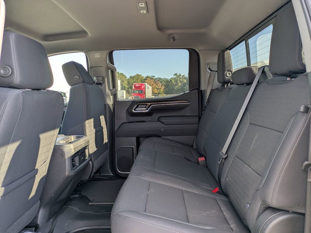 2025 Chevrolet Silverado 1500 LT - Photo 34