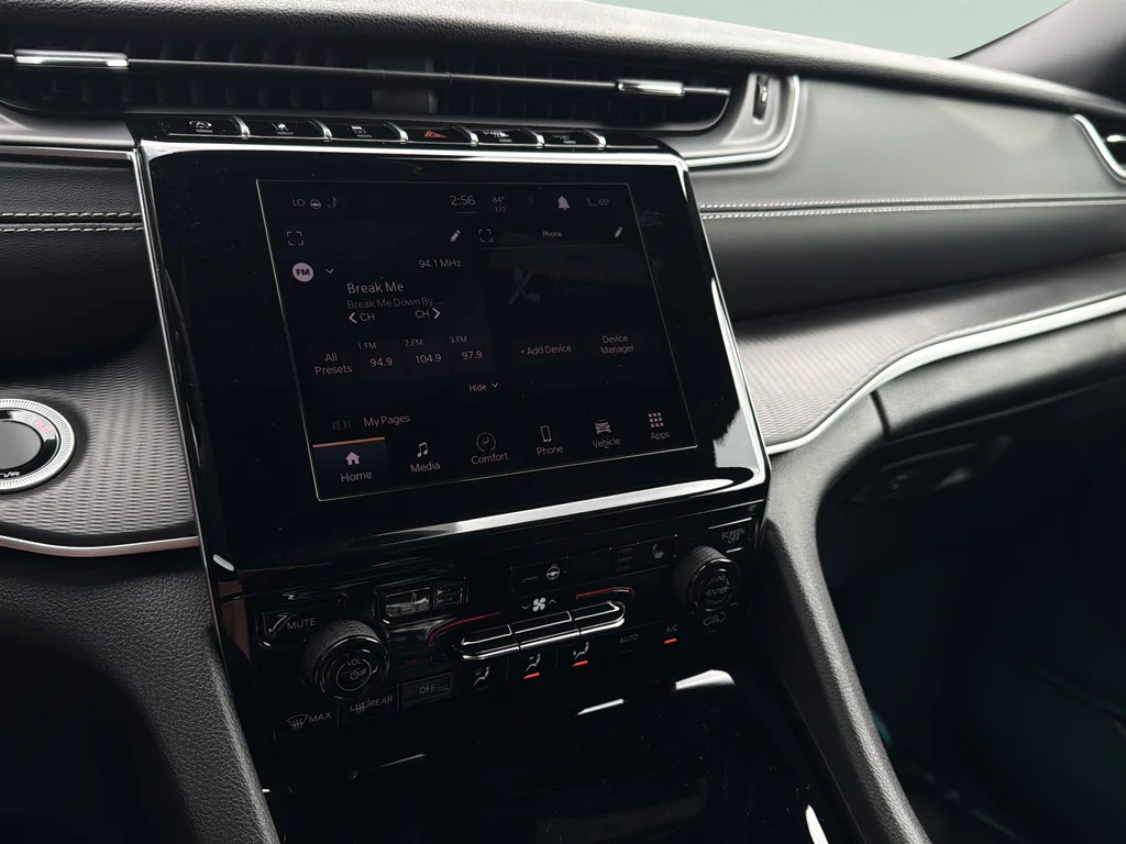 Used 2024 Bright White Clearcoat Jeep Altitude image 14