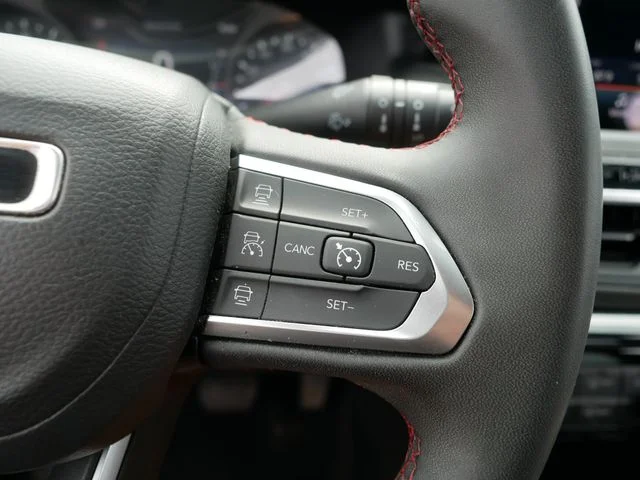 Used 2024 Silver Jeep Trailhawk image 26