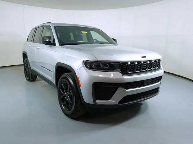 2026 Jeep Grand Cherokee Altitude