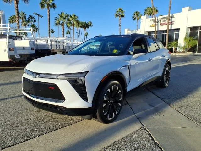 Used 2026 Polar White Tricoat Chevrolet RS image 8