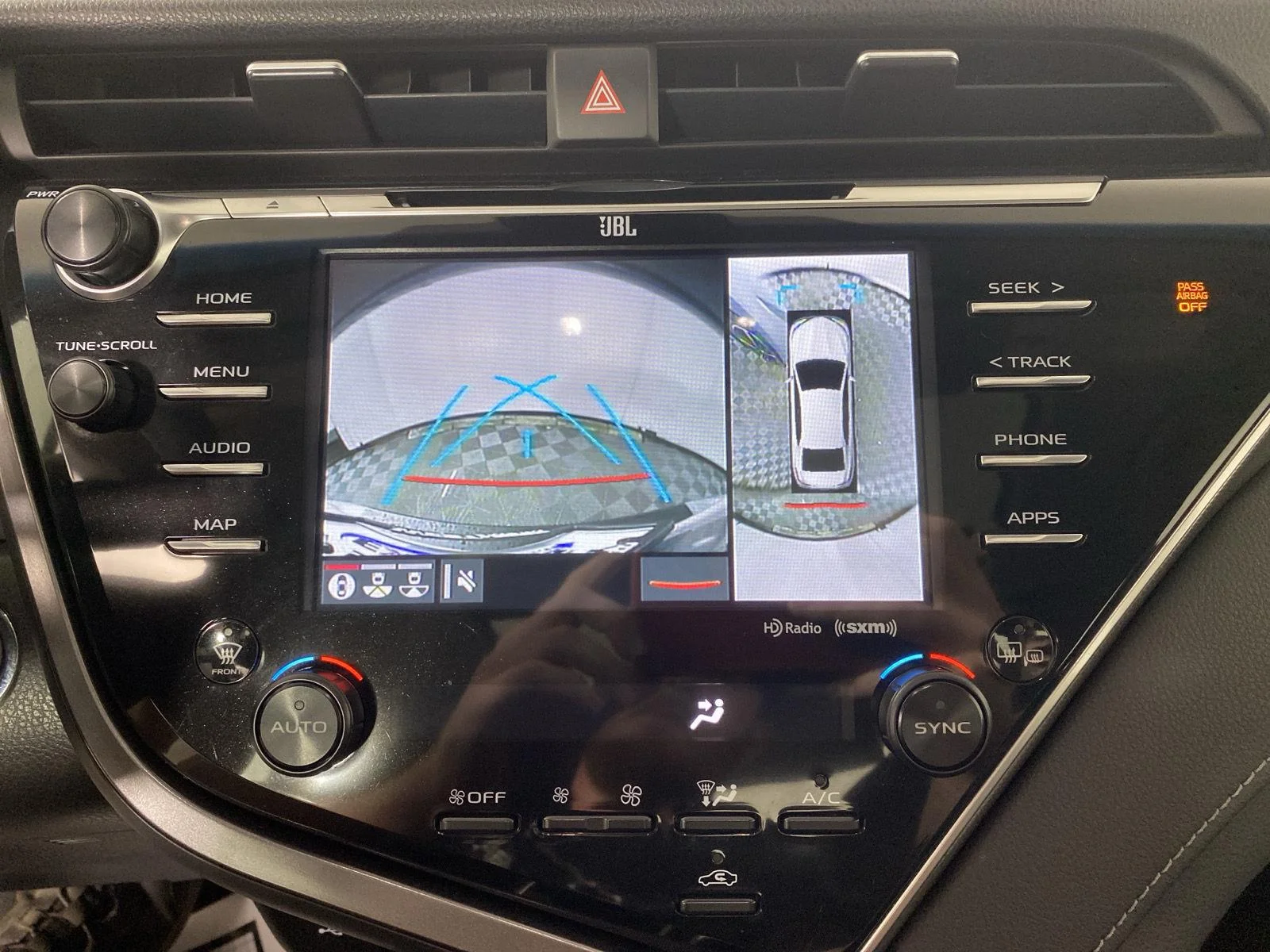 Used 2018 Celestial Silver Metallic Toyota XSE V6 image 24