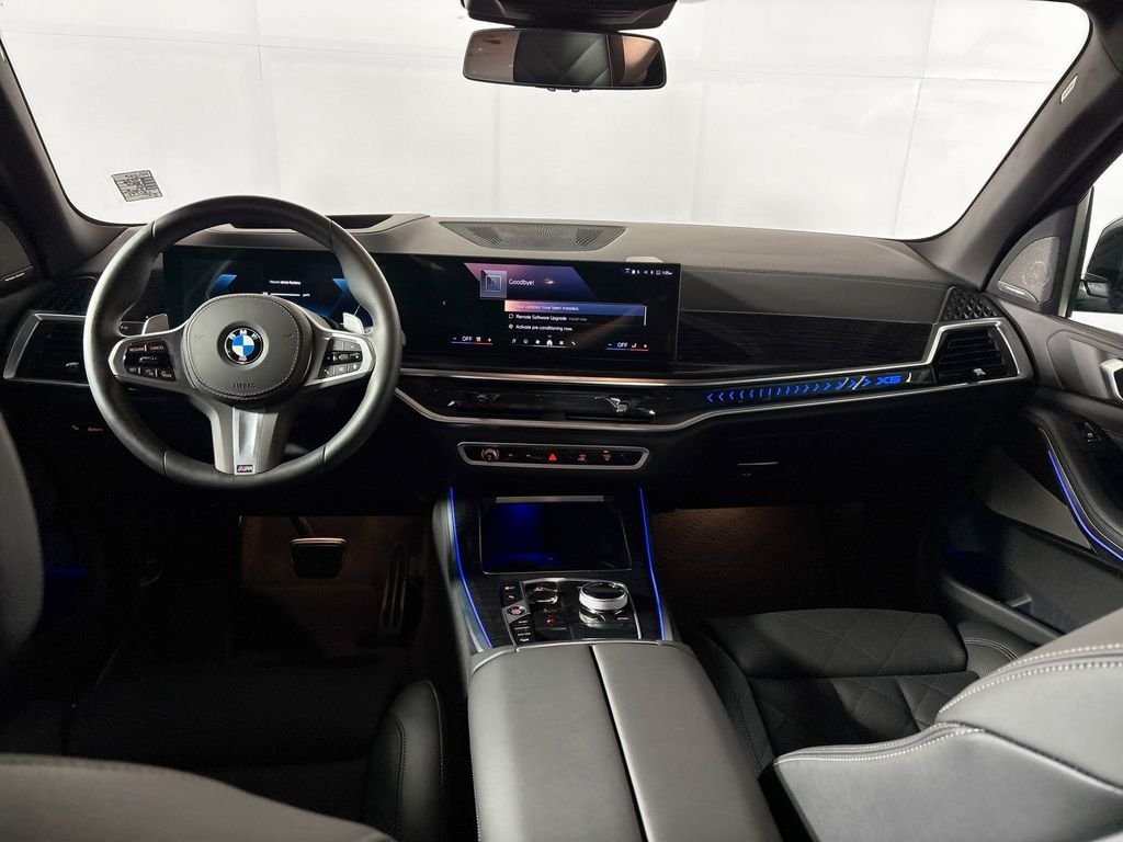 Used 2026 Black BMW xDrive40i image 12