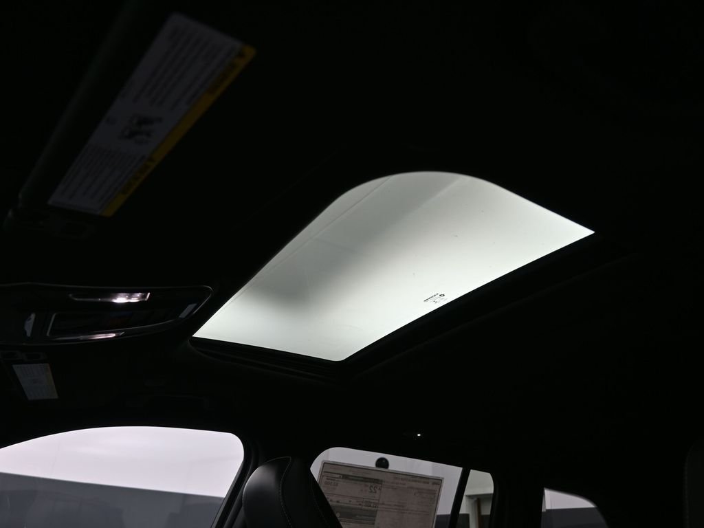 New 2025 Diamond Black Crystal Pearl-Coat Exterior Paint Jeep Altitude X image 23