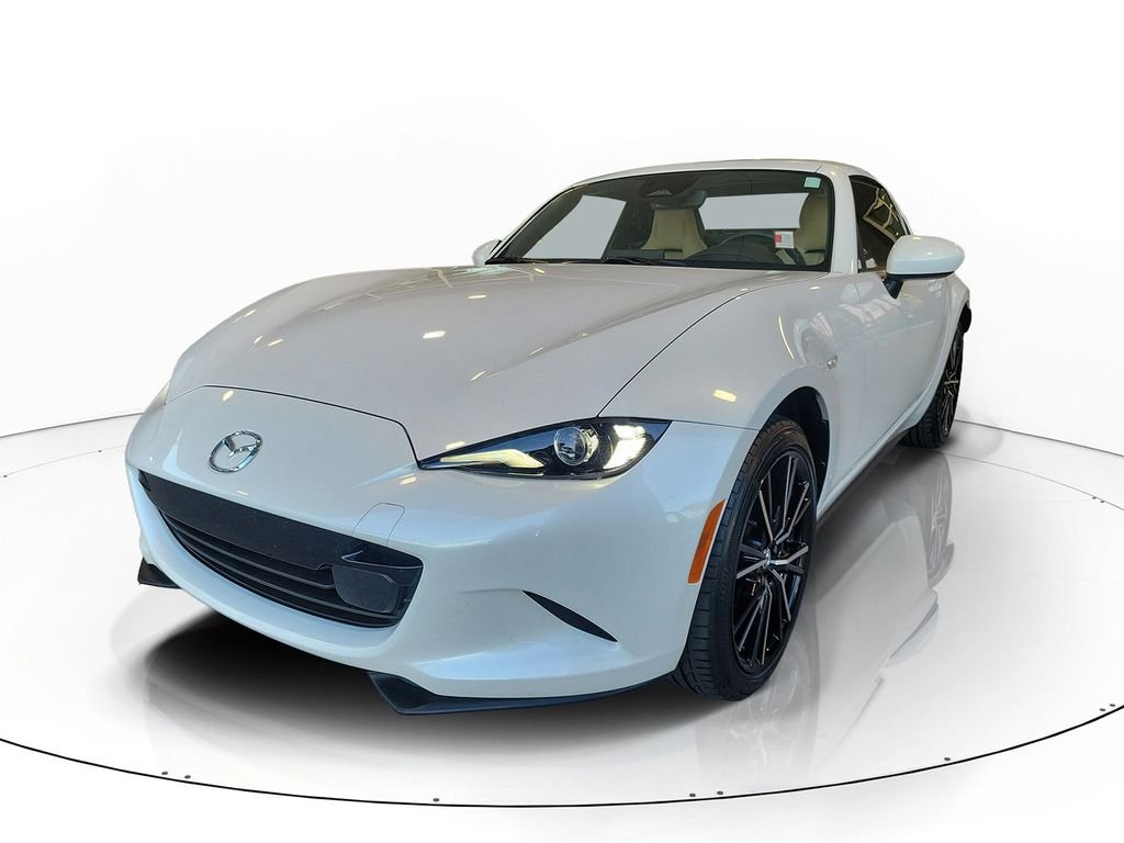 Used 2025 White Mazda Grand Touring image 2