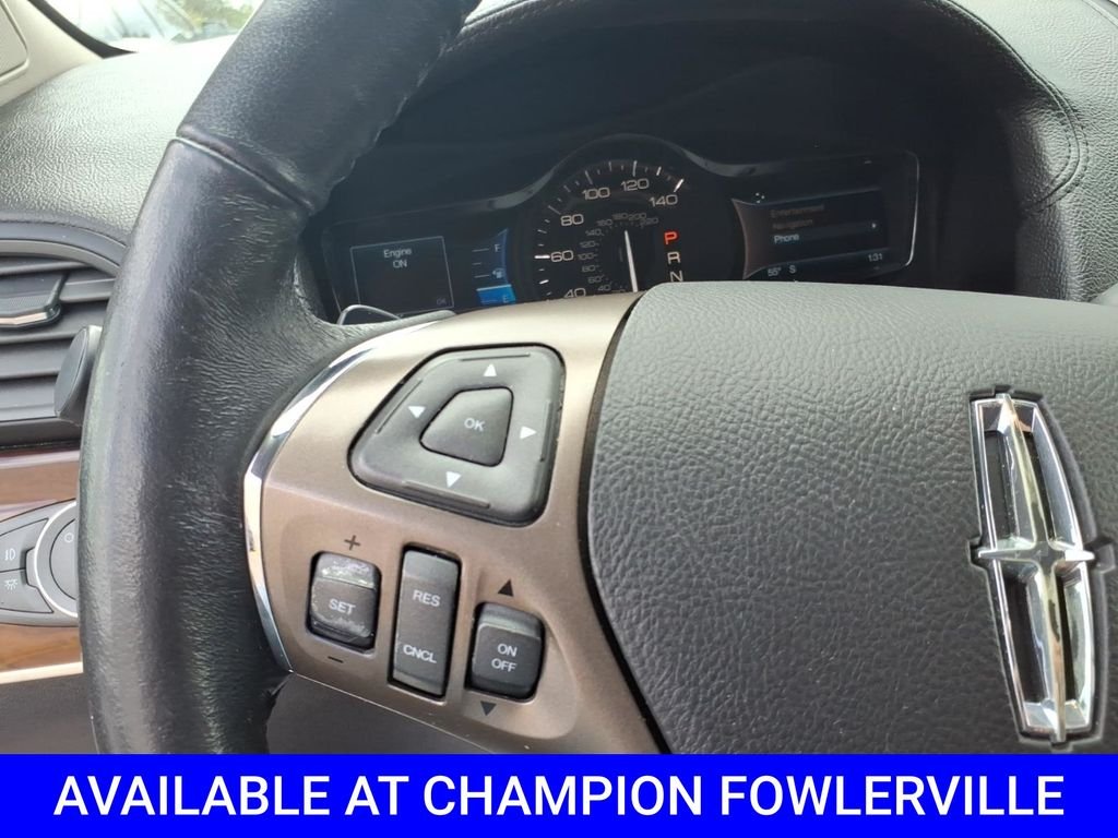 Used 2015 White Lincoln Base image 15