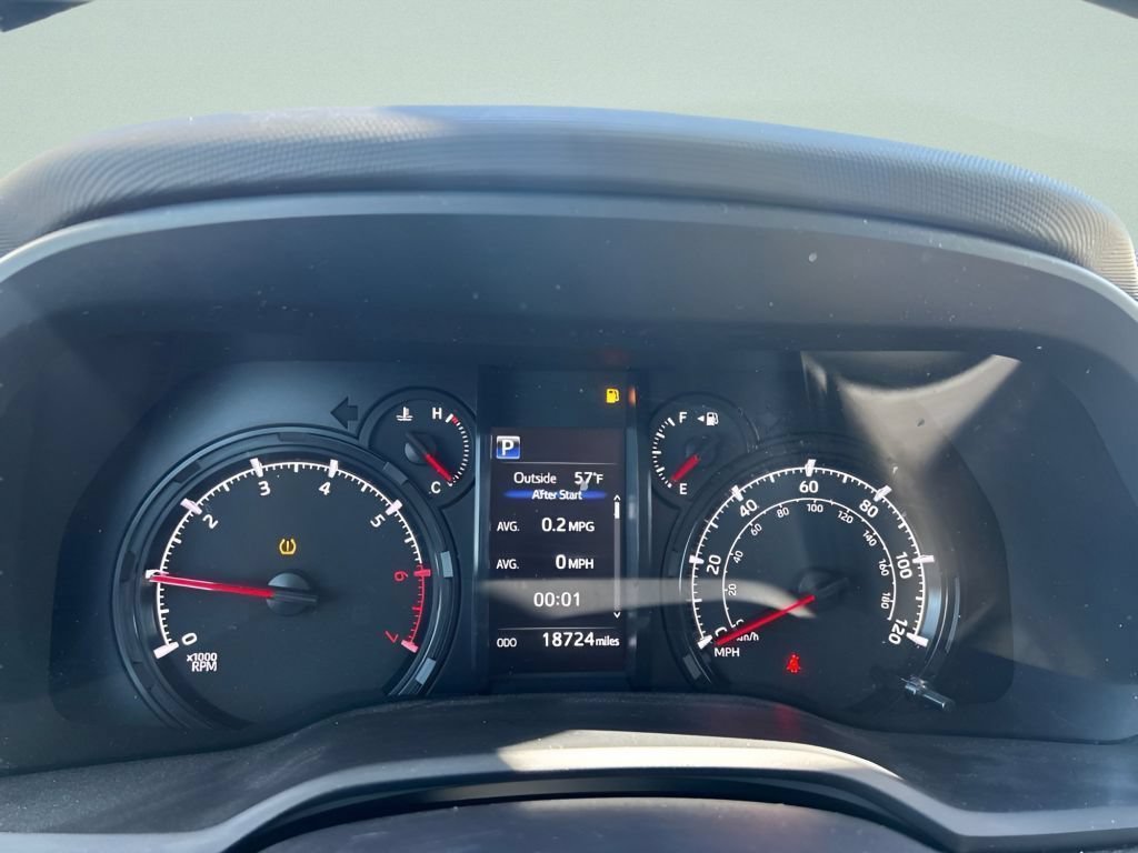 Used 2023 Ice Toyota SR5 image 22