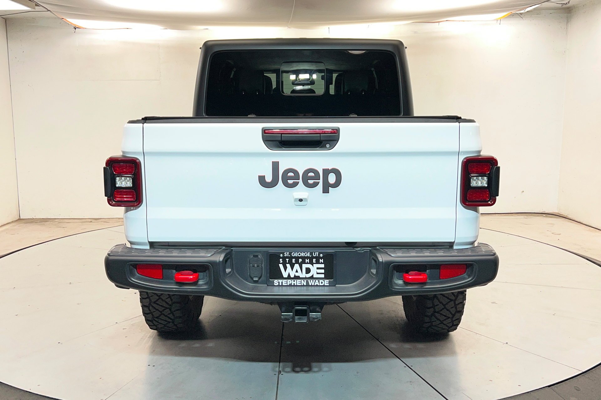 Certified Used 2024 Bright White Clearcoat Jeep Rubicon image 5