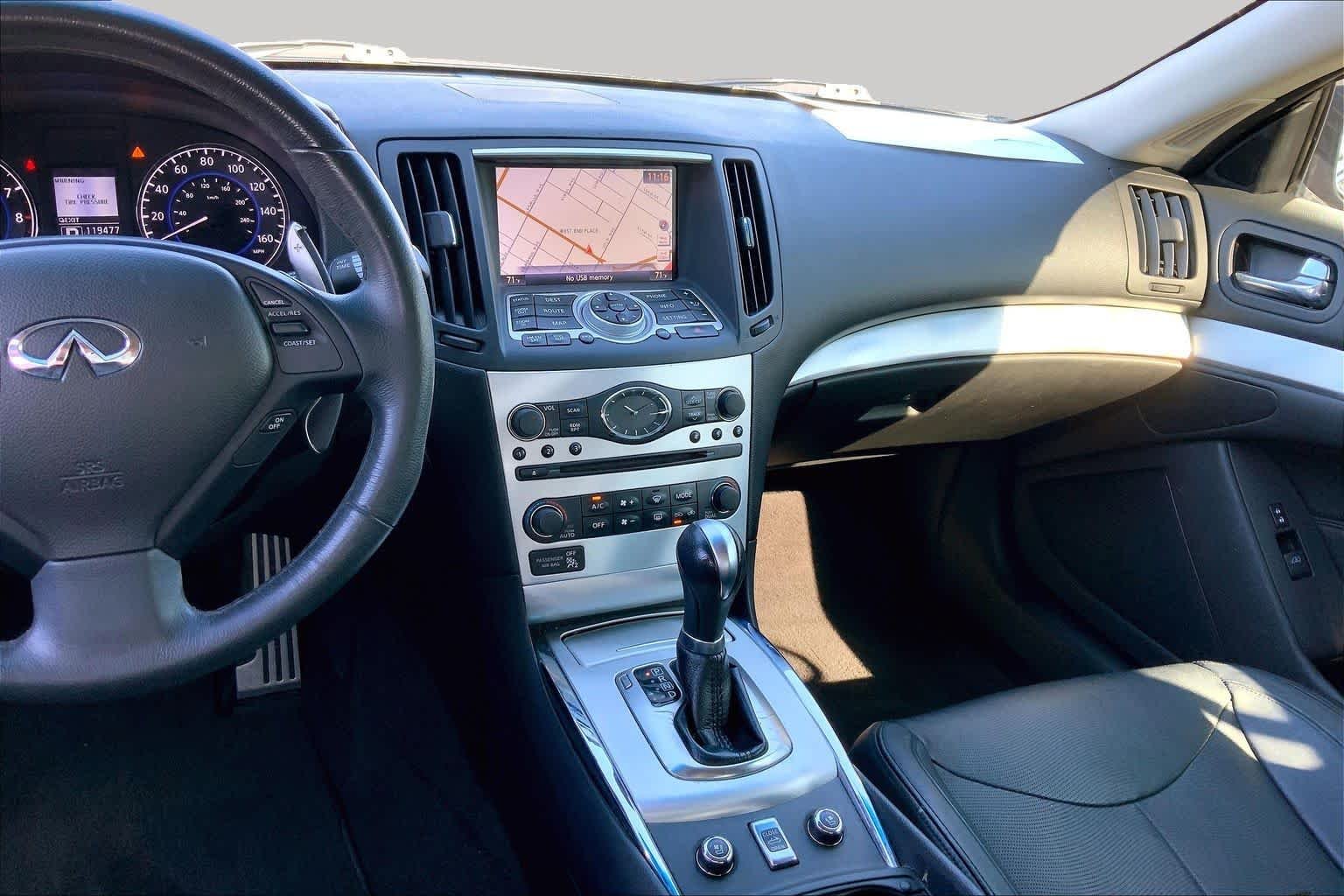 Used 2014 Black Obsidian INFINITI  image 7