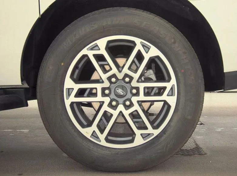 Used 2025 White Ford Active image 7