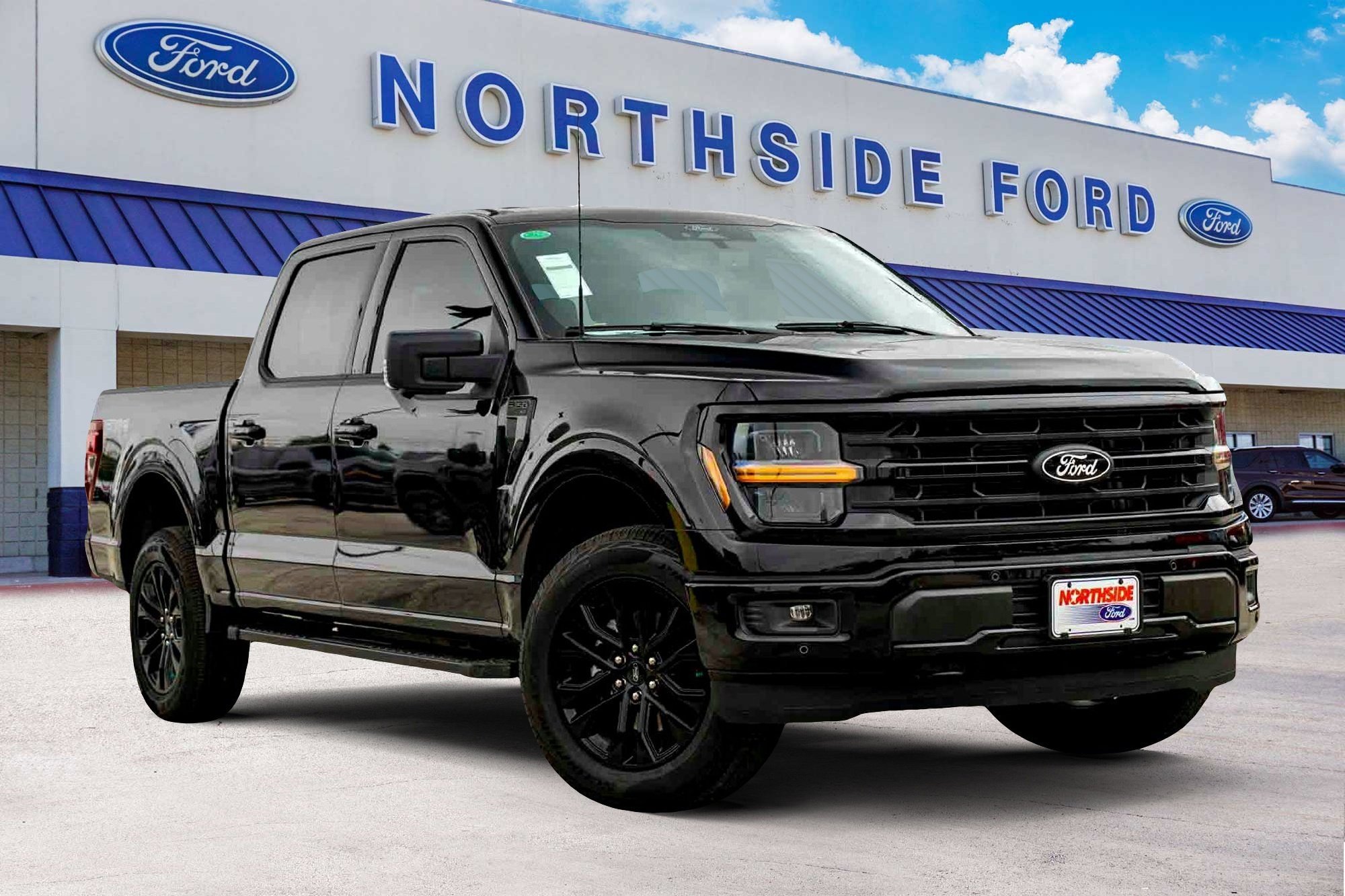 New 2025 Agate Black Metallic Ford XLT image 1