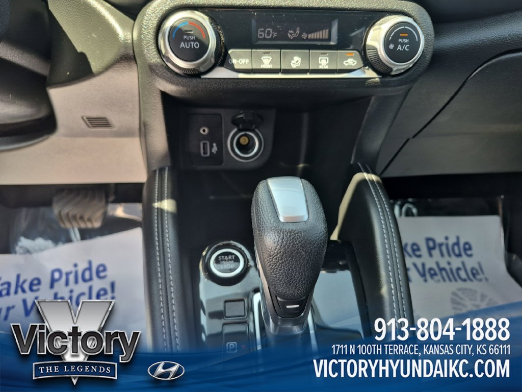 Used 2019 Blue Nissan SR image 18