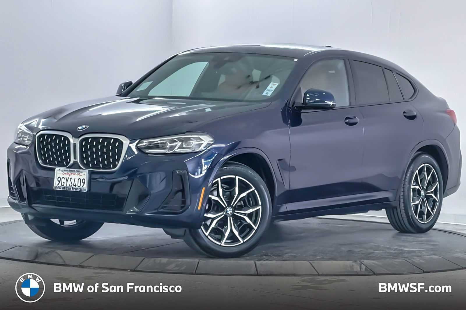 2023 BMW X4 xDrive30i's photo