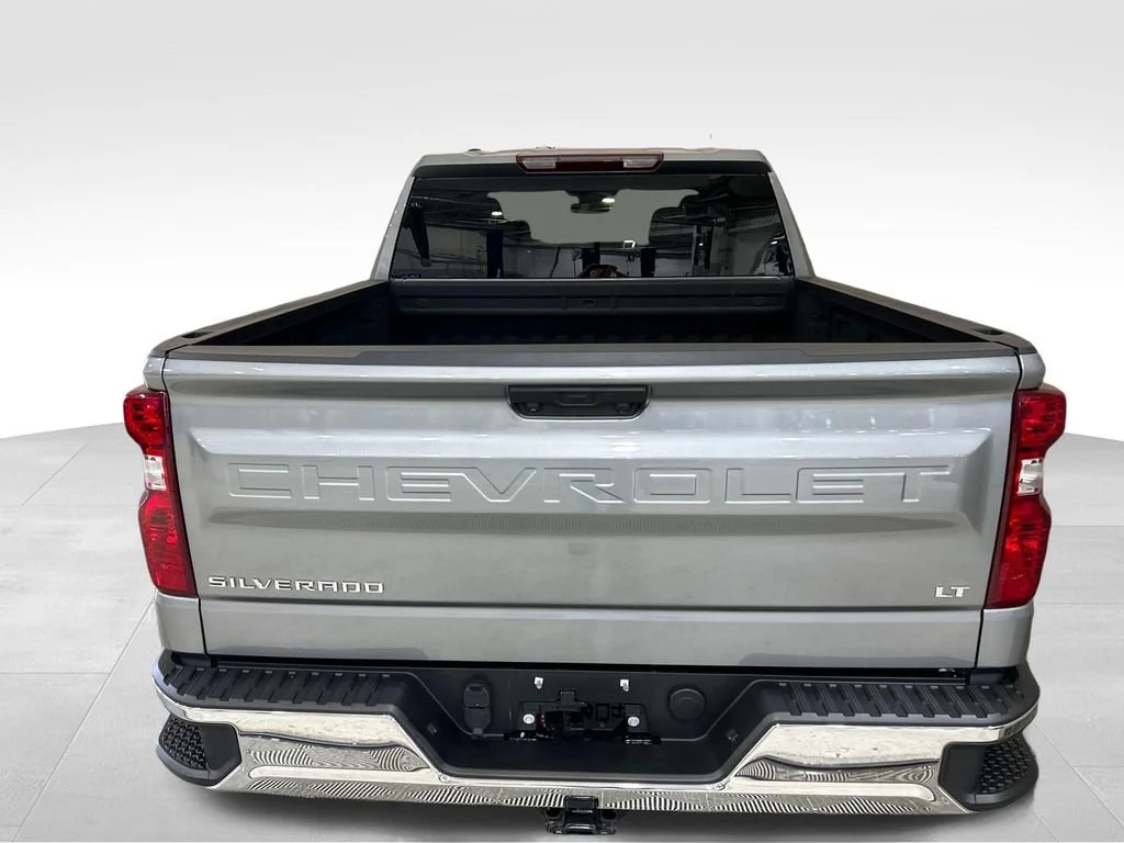 Used 2023 Sterling Gray Metallic Chevrolet LT (2FL) image 4