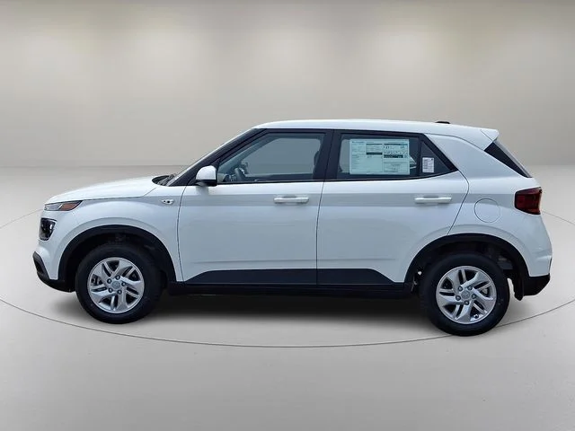 New 2026 White Hyundai SE image 4