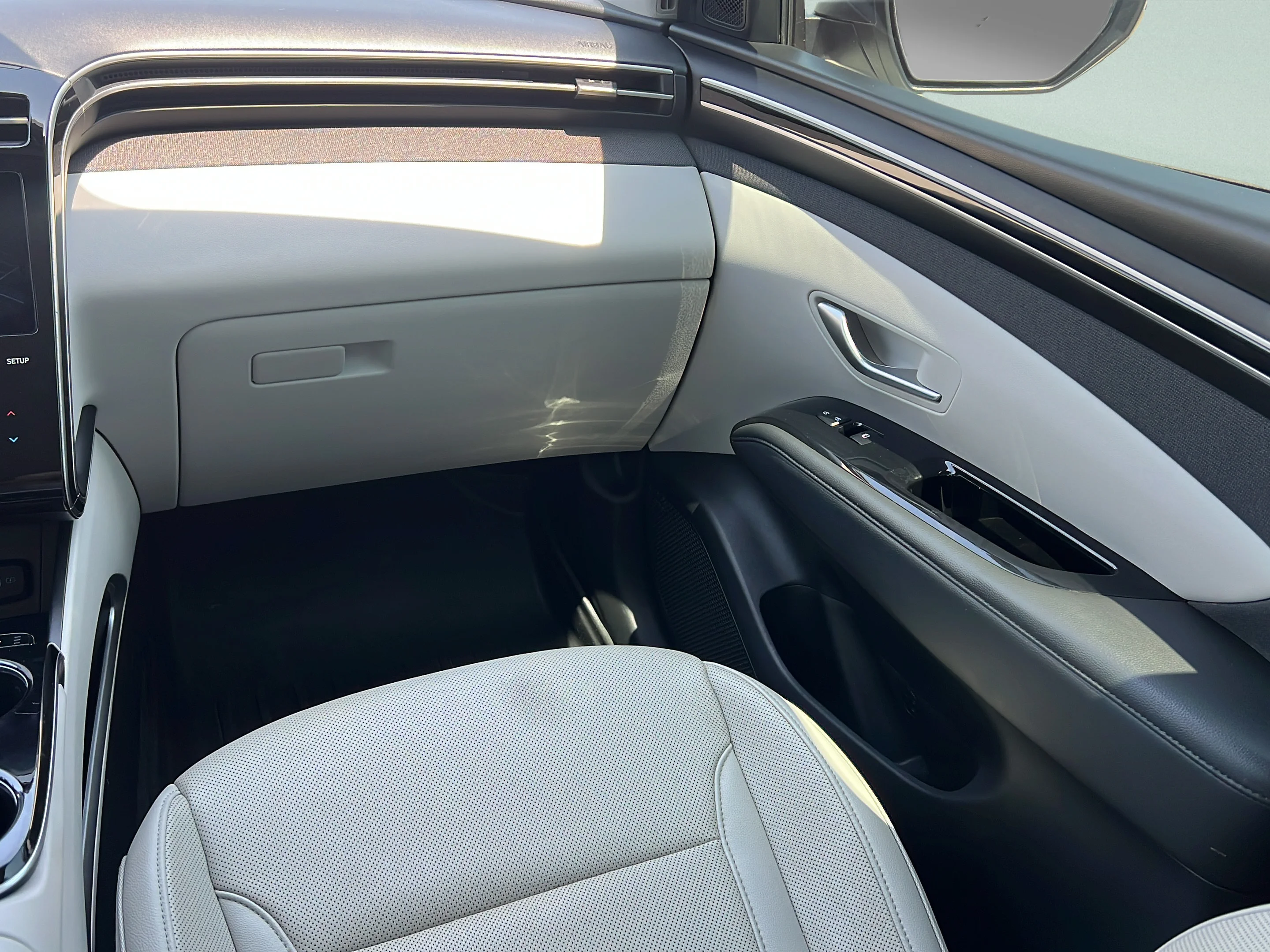 Used 2023 Serenity White Pearl Hyundai Limited image 13