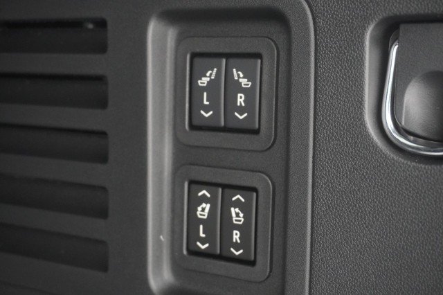 2026 Buick Enclave Preferred - Photo 9