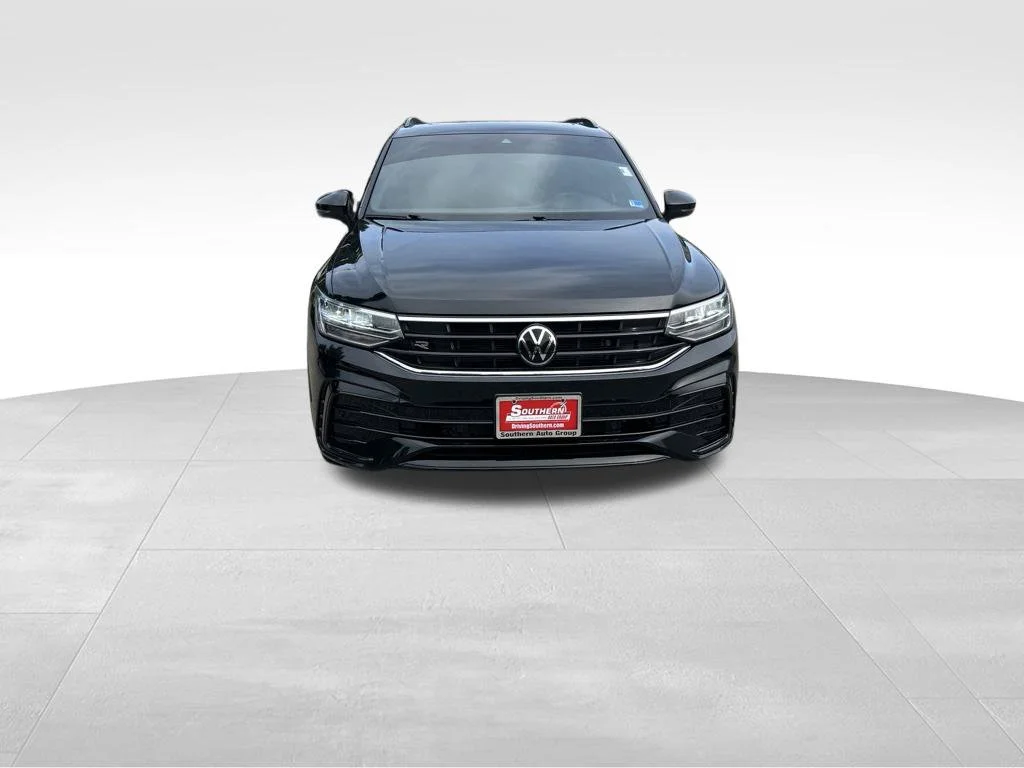 Used 2023 Black Volkswagen 2.0T SE R-Line Black image 8