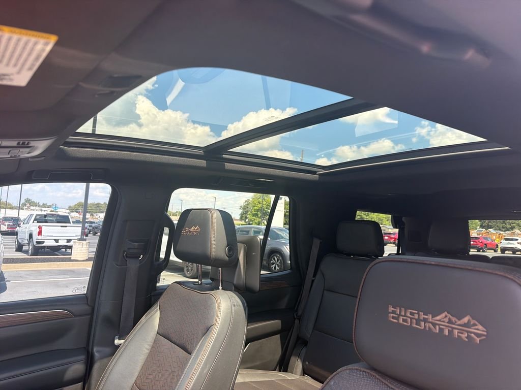 Used 2021 Beige Chevrolet High Country image 23